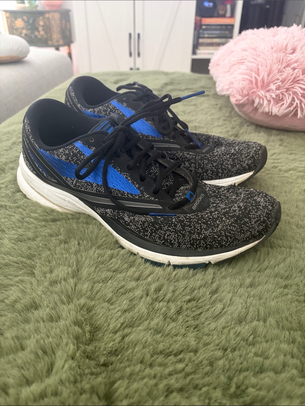 Brooks Men's Launch 4 Running Shoes